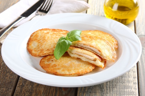 Kotlety z kurczaka w cieście ziemniaczanym 