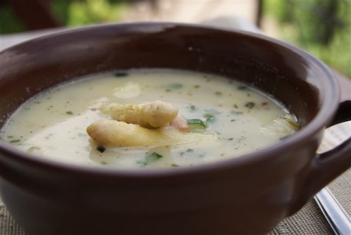 Krem z białych szparagów