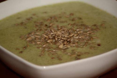 Krem z brokułów ze słonecznikiem