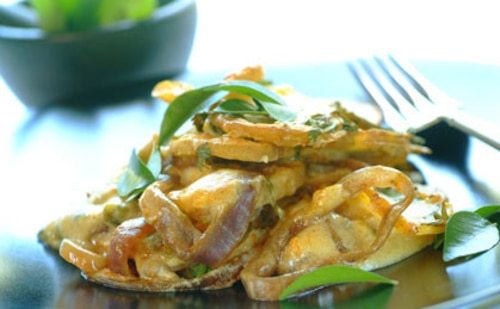 Kremowe curry z ziemniaków z kolendrą 