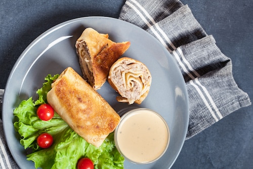 Krokiety z mięsem w sosie pieczarkowym