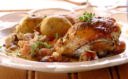 Kurczak z czosnkiem, rozmarynem i ziemniakami 