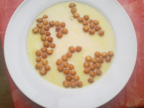 Łatwa w przygotowaniu zupa serowa