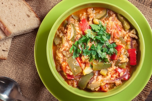 Leczo z kluskami lanymi