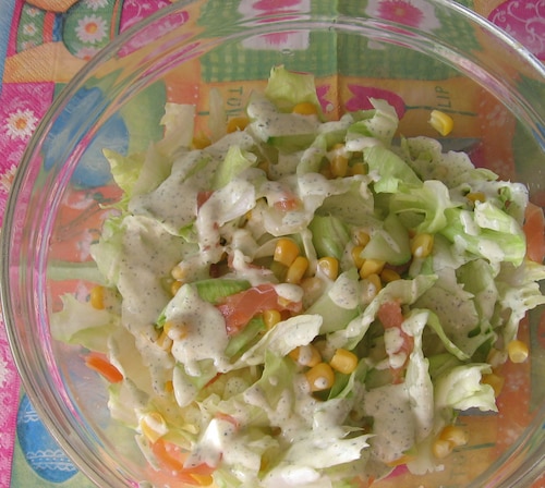 Lekka sałatka z łososiem