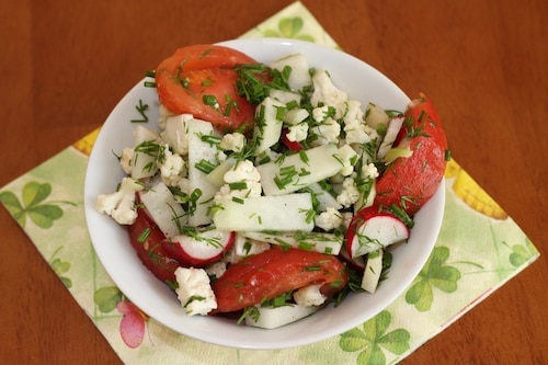 Lekka surówka z kalafiorem i kalarepą