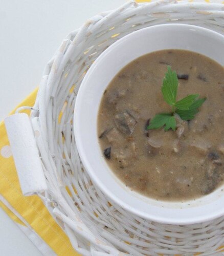 Leśna zupa grzybowa