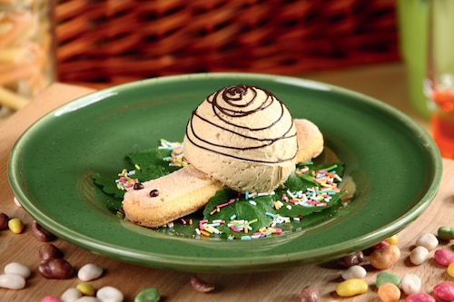 Przepis na Lody podawane na biszkoptach "Ślimak" Lody podawane na biszkoptach "Ślimak"