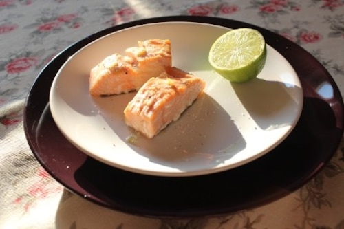 Łosoś limonkowo-czosnkowy