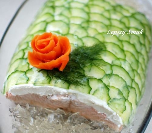 łosoś w ogórkowej łusce