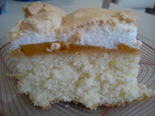 Magiczny i szybki biszkopcik z brzoskwinką