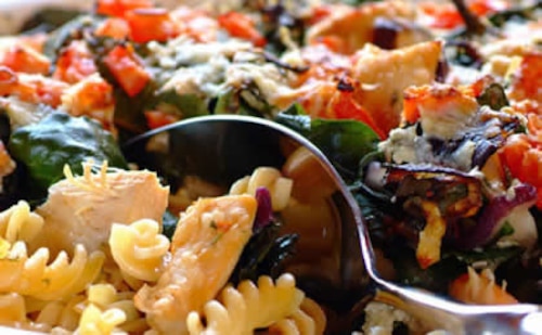 Makaron fusilli z kurczakiem