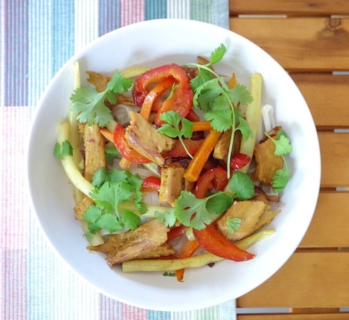 Makaron ryżowy z warzywami