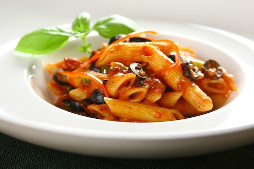 Makaron z sosem arrabiata