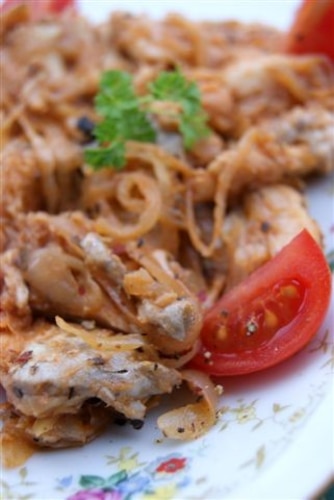 Marynowane pomidorowo-ziołowe śledzie