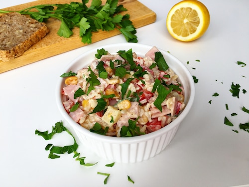 Meksykańska sałatka z szynką