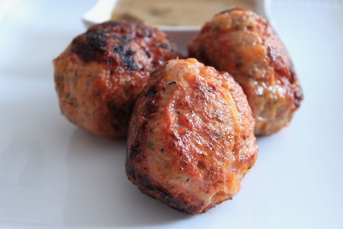 Mielone z marchewką i sosem borowikowym