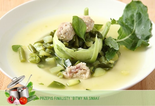 Minestrone w kolorze wiosny z polskim akcentem