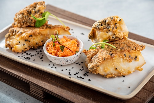 Mintaj w sezamie z ryżem