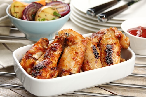 Przepis na Skrzydełka w miodzie z imbirem - VIDEO Skrzydełka w miodzie z imbirem - VIDEO