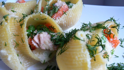 Przepis na Muszle z łososiem Muszle z łososiem