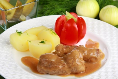 Nadziewane roladki wołowe