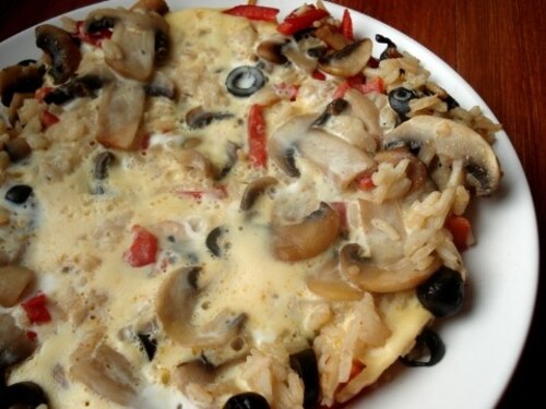 Omlet z warzywami i ryżem