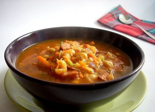 Ostra zupa z ciecierzycą 