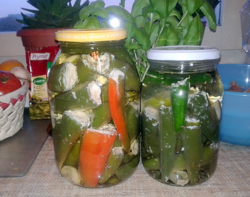 Ostre papryczki z serkiem (antipasti)