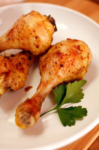 Pałki z kurczaka z marynatą z kostki rosołowej