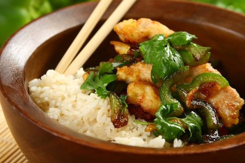 Przepis na Paseczki wieprzowiny z zieloną papryką Paseczki wieprzowiny z zieloną papryką