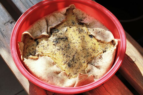 Przepis na Pełnoziarnista tarta grzybowo – śmietanowa z tymiankiem Pełnoziarnista tarta grzybowo – śmietanowa z tymiankiem