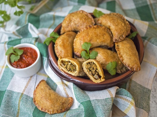 Przepis na Pełnoziarniste empanadas z indykiem Pełnoziarniste empanadas z indykiem