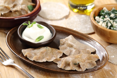 Przepis na Pierogi ze szpinakiem pełnoziarniste Pierogi ze szpinakiem pełnoziarniste