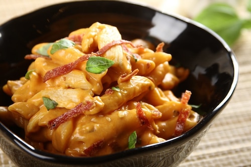 Przepis na Penne po włosku z kurczakiem i salami peperoni   Penne po włosku z kurczakiem i salami peperoni