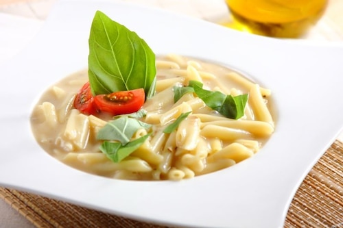 Przepis na Penne z sosem pieczarkowym Penne z sosem pieczarkowym