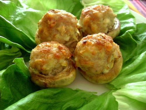 Pieczarki faszerowane mięsem z serem