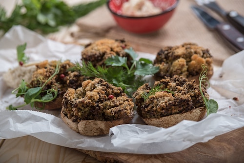 Pieczarki z kasza jaglaną i chrzanem na Wielkanoc