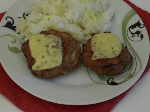 Przepis na Pieczone kotlety mielone z salami Pieczone kotlety mielone z salami