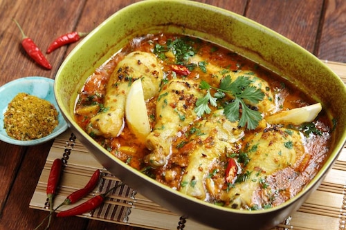 Przepis na Pieczone uda z kurczaka z ciecierzycą Pieczone uda z kurczaka z ciecierzycą