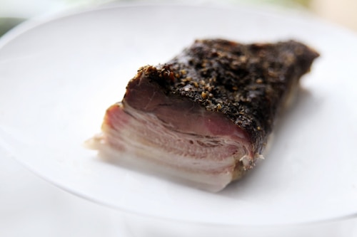 Pieczony boczek w marynacie musztardowo- miodowej