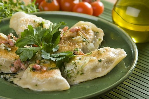 Przepis na Pierogi z mięsem i grzybami Pierogi z mięsem i grzybami