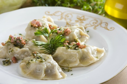 Przepis na Pierogi z mięsem i kapustą Pierogi z mięsem i kapustą
