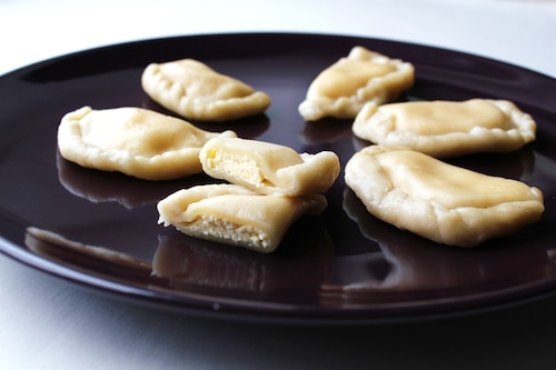 Przepis na Pierogi z twarożkiem cebulkowym Pierogi z twarożkiem cebulkowym