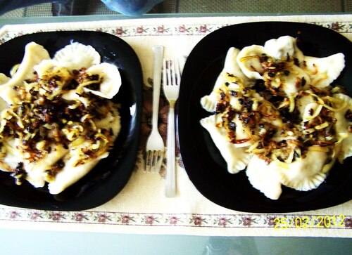 Przepis na Pierogi ze szpinakiem Pierogi ze szpinakiem