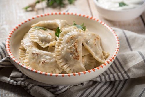 Przepis na Pierogi z kaszą gryczaną i twarogiem Pierogi z kaszą gryczaną i twarogiem