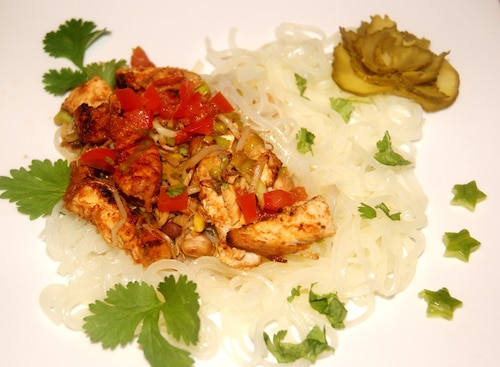 Pierś z kurczaka z kiełkami 