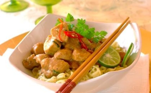 Przepis na Pierś z kurczaka z orzeszkami Pierś z kurczaka z orzeszkami