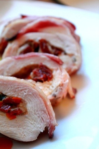 Przepis na Piersi kurczaka faszerowane suszonymi pomidorami Piersi kurczaka faszerowane suszonymi pomidorami