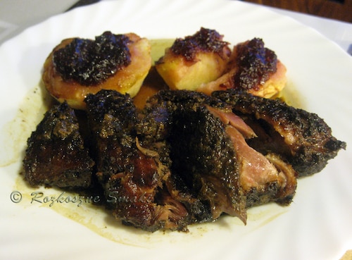 Piersi z kaczki z jabłkami i żurawiną